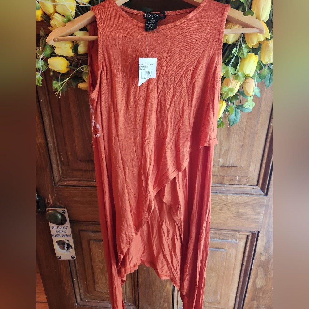 COPY - Nwt sharkbite long tank - Picture 1 of 5